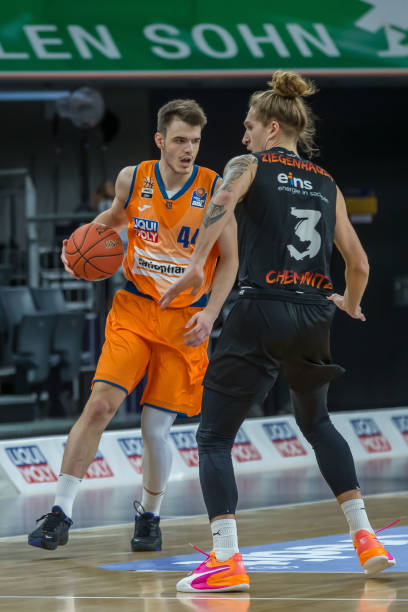 的默契配合 的默契配合